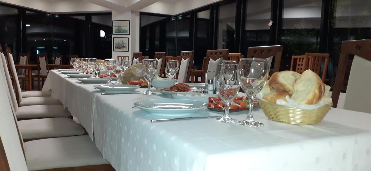 Plaza Hotel Varvarin Kültér fotó