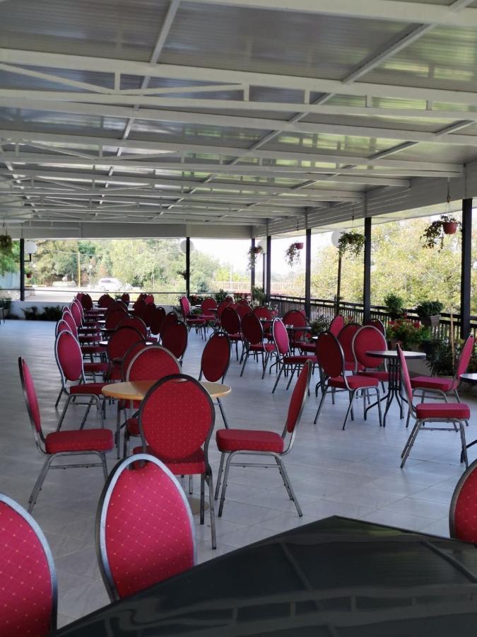 Plaza Hotel Varvarin Kültér fotó