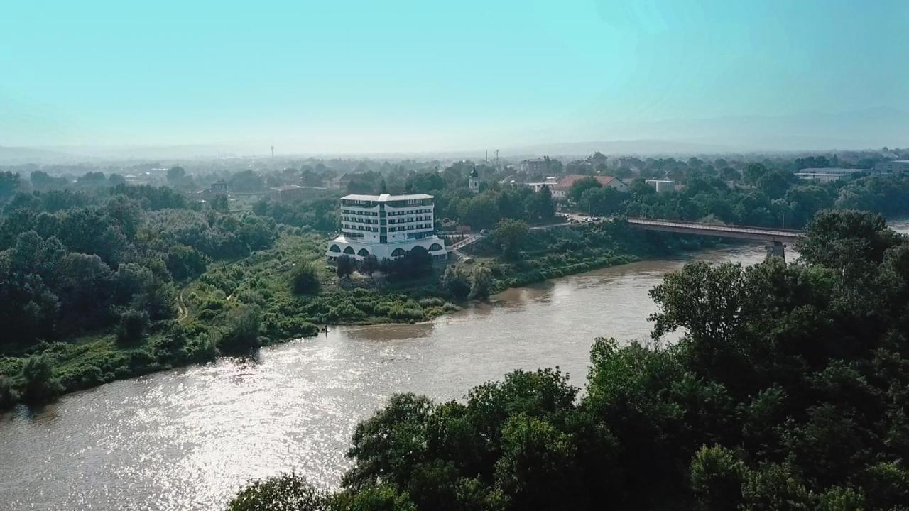 Plaza Hotel Varvarin Kültér fotó